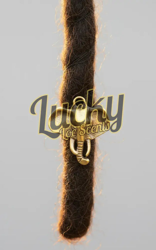 Gold elephant pendant 